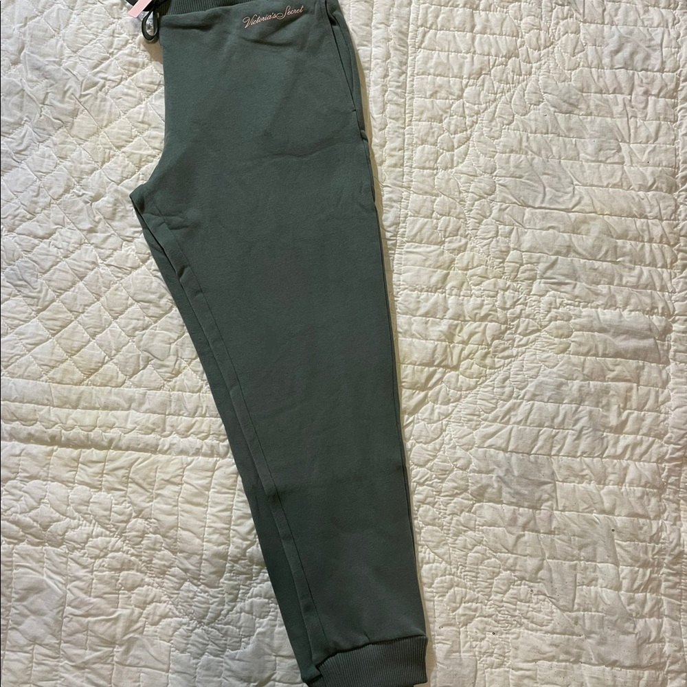 Victoria’s Secret sweatpants